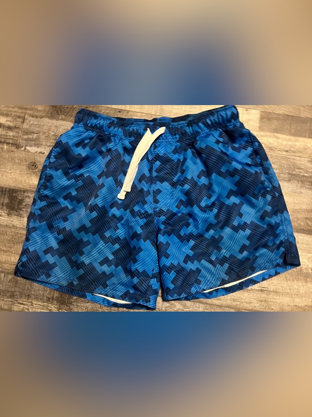 Evolve Kids Boys Swim Trunks ~ Size L (28 Waist )